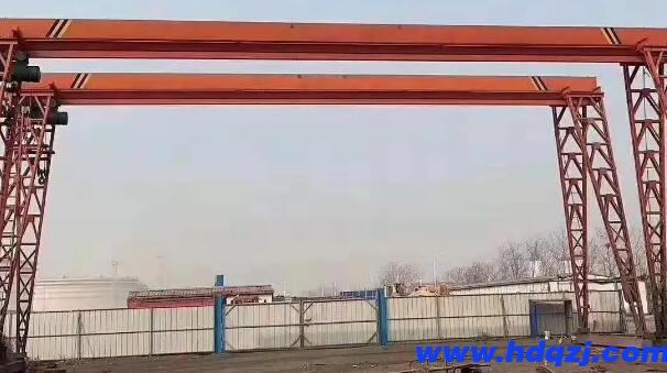 龍門吊的滲油位置如何維修？